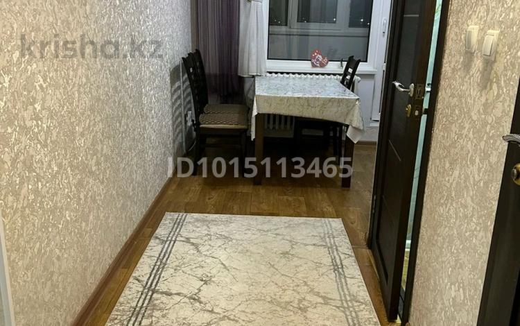 2-бөлмелі пәтер · 54 м² · 6/9 қабат, 5 мкр 4 — Крестина, бағасы: 170 000 ₸ в Аксае — фото 2