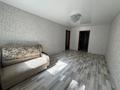 2-комнатная квартира · 44.9 м² · 2/5 этаж, Пришахтинск, 23й микрорайон 17 за 14.8 млн ₸ в Караганде, Алихана Бокейханова р-н — фото 2