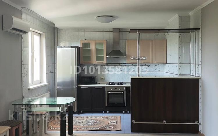 2-комнатная квартира · 64 м² · 4/9 этаж, мкр Аксай-1А 31б — Ташкентская момушылы за 250 000 ₸ в Алматы, Ауэзовский р-н — фото 13