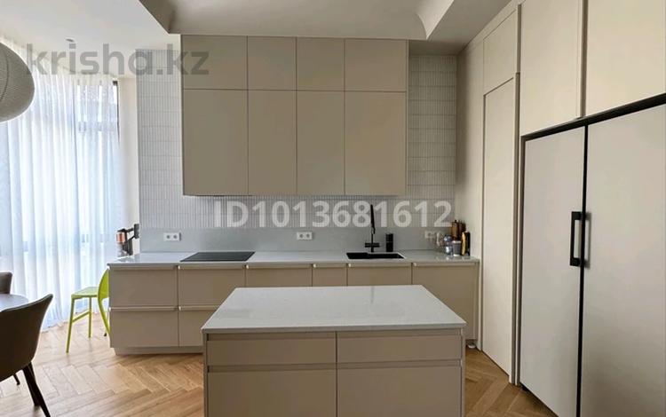 4-бөлмелі пәтер · 130 м² · 5/7 қабат, Касым Аманжолов 22, бағасы: 163 млн ₸ в Астане, Алматы р-н — фото 2
