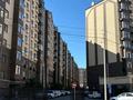 3-бөлмелі пәтер · 100 м² · 3/10 қабат, Нұрсая ш/а., Т. Жумагалиева 10, бағасы: 42 млн ₸ в Атырау, мкр Нурсая