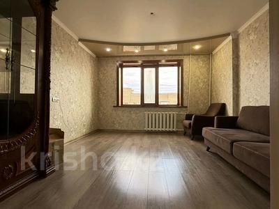 3-комнатная квартира · 60 м² · 10/10 этаж, Бакинская 5 за 23 млн 〒 в Павлодаре