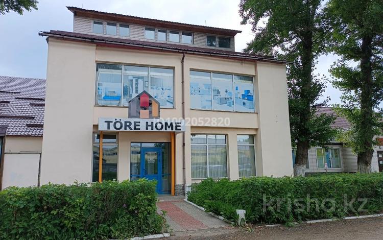 Офисы, магазины и бутики · 588 м² за ~ 1.5 млн ₸ в Усть-Каменогорске — фото 3
