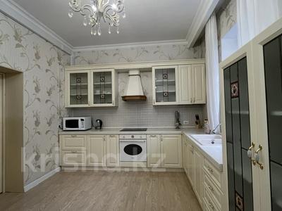 Отдельный дом · 7 комнат · 400 м², мкр Комсомольский, Тумар Ханым 29 за ~ 3.1 млн 〒 в Астане, Есильский р-н