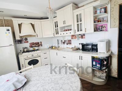 3-бөлмелі пәтер · 71 м² · 7/9 қабат, мкр Юго-Восток, Республики 18, бағасы: 265 000 〒 в Караганде, Казыбек би р-н