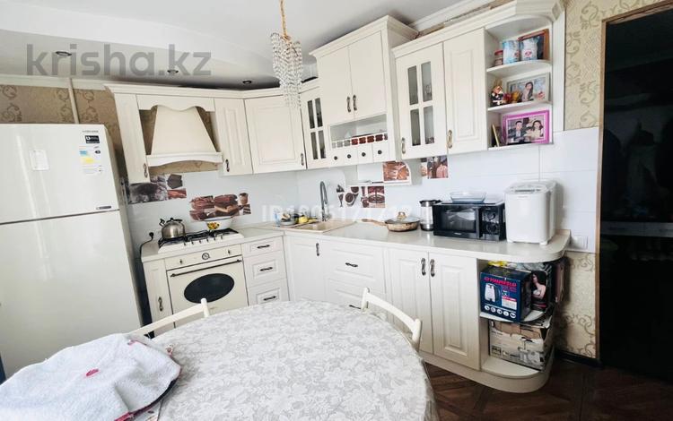 3-комнатная квартира · 71 м² · 7/9 этаж, мкр Юго-Восток, Республики 18 за 300 000 ₸ в Караганде, Казыбек би р-н — фото 6
