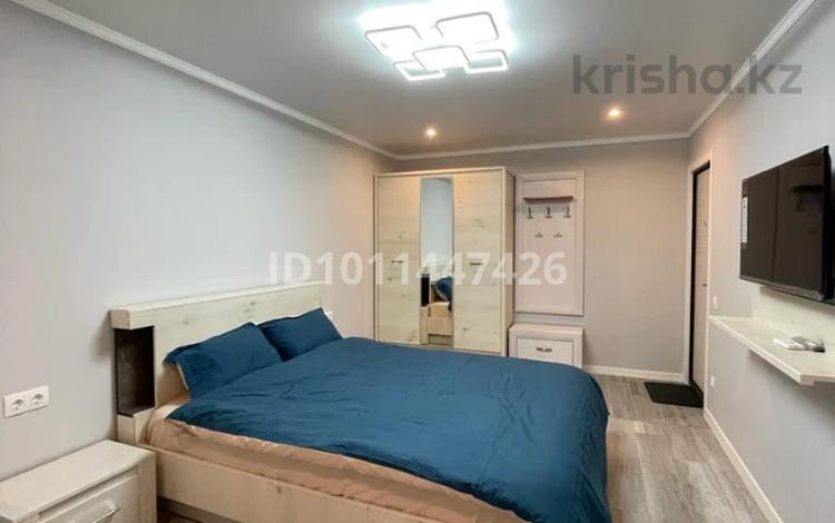 1-комнатная квартира · 30 м² · 1/4 этаж, Шафика Чокина 116 — Айтеке би за 260 000 〒 в Алматы, Алмалинский р-н — фото 2