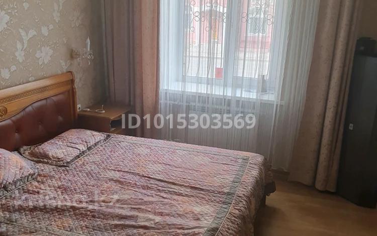 4-бөлмелі пәтер · 85.4 м² · 1/4 қабат, Жаңа қала ш/а., назарбаева 46-52, бағасы: 55 млн ₸ в Караганде, Казыбек би р-н — фото 2