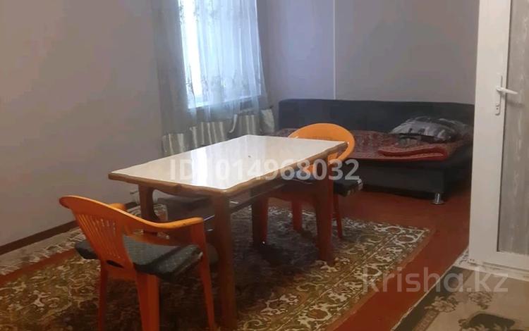 1-бөлмелі пәтер · 25 м² · 1/2 қабат, Быковского 7 — Рядом 4 городская поликлиника, бағасы: 70 000 ₸ в Шымкенте, Аль-Фарабийский р-н — фото 2
