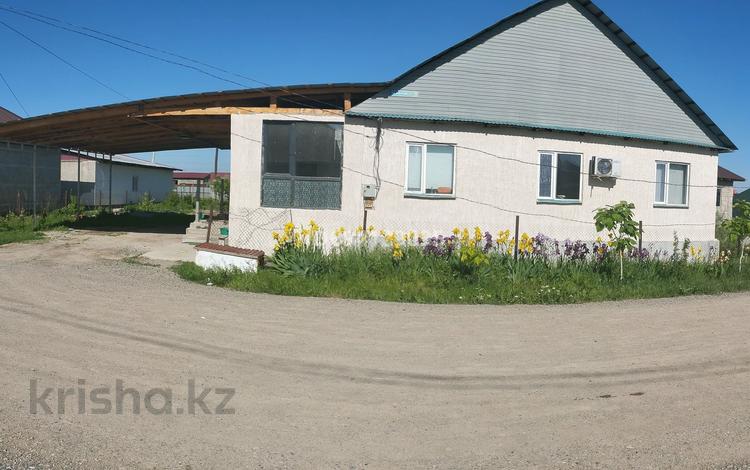 Отдельный дом · 6 комнат · 117 м² · 8 сот., Қазыбек би 3 — По трассе Жетіген за 21.5 млн 〒 в Талгаре — фото 2