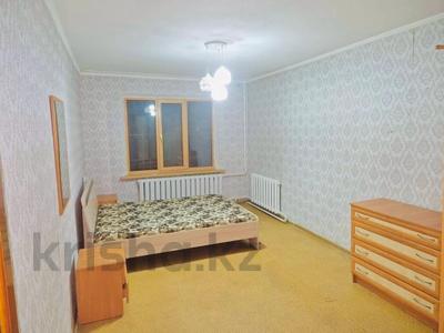 3-комнатная квартира, 70 м², 1/5 этаж, мкр Аксай-4 за ~ 36.5 млн 〒 в Алматы, Ауэзовский р-н