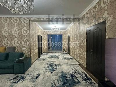 Отдельный дом · 5 комнат · 250 м² · 8 сот., Қазыбек би 15 — Рядом садик, больница, школа за 50 млн 〒 в Абае