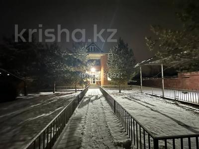 Отдельный дом · 6 комнат · 320 м² · 16 сот., Достык 11 — Винзавод за 93 млн ₸ в 