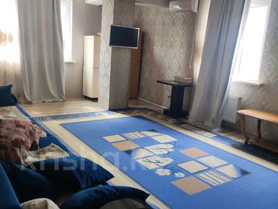 2-комнатная квартира · 86 м² · 2/10 этаж, мкр Жетысу-2 — Абая за 300 000 〒 в Алматы, Ауэзовский р-н