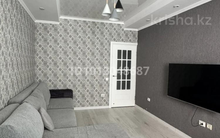 1-комнатная квартира · 37 м² · 1/5 этаж, 5-й мкр 11 за 12 000 ₸ в Актау — фото 2
