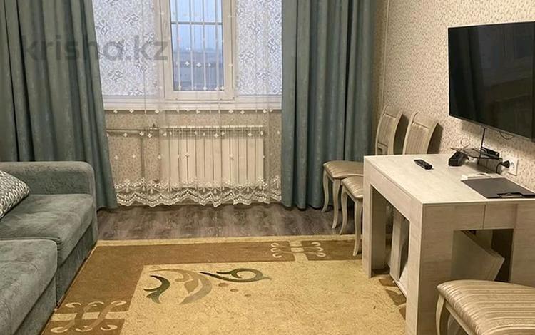 2-комнатная квартира, 60 м², 7/9 этаж помесячно, мкр Аксай-2 35