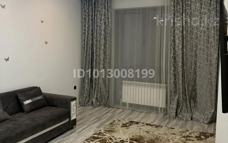 1-бөлмелі пәтер · 50 м² · 2/6 қабат, мкр Нуркент 5, бағасы: 250 000 ₸ в Алматы, Алатауский р-н — фото 2