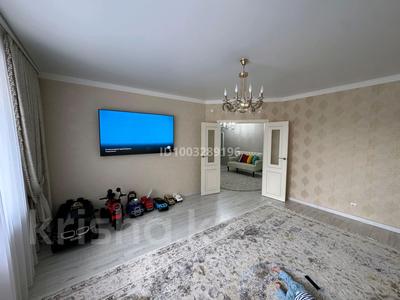2-комнатная квартира · 86.9 м² · 5/5 этаж, мкр. Алтын орда, Батыс 2 9/5 корпус 1 — возле поликлиники Медикер за 33 млн ₸ в Актобе