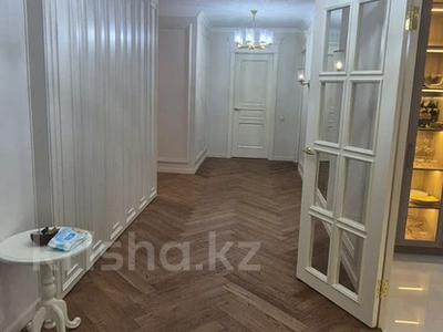 4-комнатная квартира · 180 м² · 2/5 этаж, Калдаякова 2/2 — Нажимединова за 1.6 млн 〒 в Астане, Алматы р-н