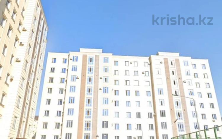 2-комнатная квартира, 72.8 м², 8/9 этаж, 17-й мкр 97