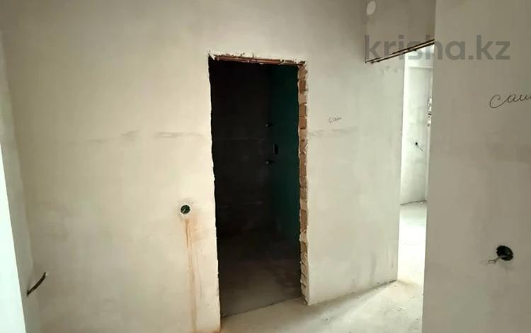 2-бөлмелі пәтер · 66 м² · 6/9 қабат, Нұрсая ш/а., Султан Бейбарыс 437, бағасы: 25 млн ₸ в Атырау, мкр Нурсая — фото 2