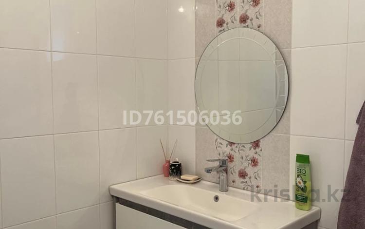 Дом · 3 комнаты · 130 м², улица Байыркум 66 — Уг. ул. Мынжылкы за 54 000 〒 в Шымкенте, Туран р-н — фото 2