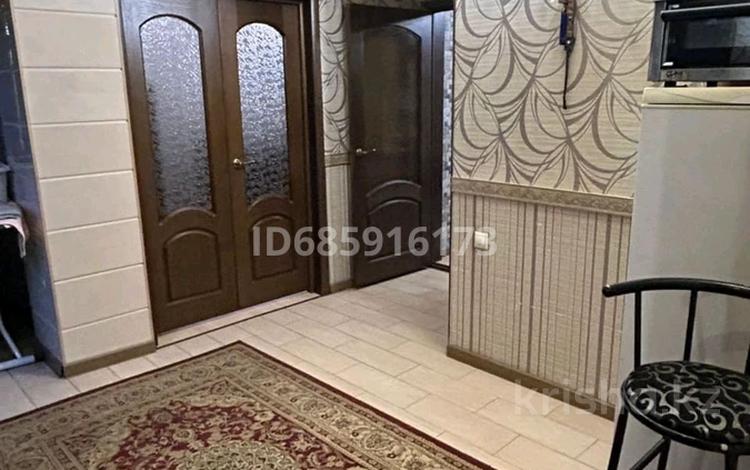 3-бөлмелі пәтер · 74 м² · 8/9 қабат, мкр Мамыр-1 5 — Момышулы —Шаляпина, бағасы: 65 млн ₸ в Алматы, Ауэзовский р-н — фото 2