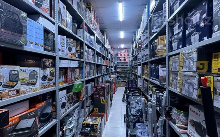 Свободное назначение, офисы, магазины и бутики, медцентры и аптеки · 383.8 м² за 229 млн ₸ в Уральске — фото 2