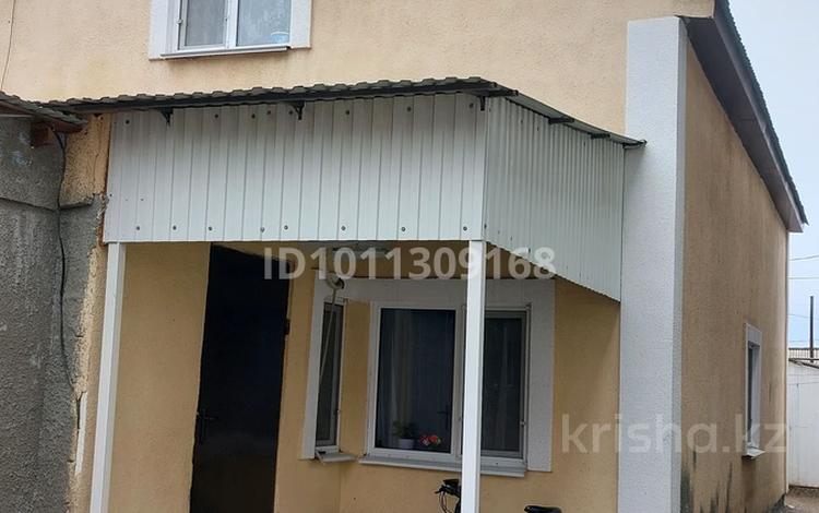Жеке үй · 4 бөлме · 140 м² · 3.3 сот., Айтиева — Лев толстой, бағасы: 38 млн ₸ в Уральске, мкр Школьник — фото 2