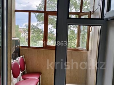3-бөлмелі пәтер · 64.5 м² · 5/5 қабат, Петренко — 22 мкр, бағасы: 15 млн ₸ в Экибастузе