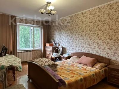 4-комнатная квартира · 74 м² · 4/4 этаж, Байзакова за 50 млн ₸ в Алматы, Бостандыкский р-н