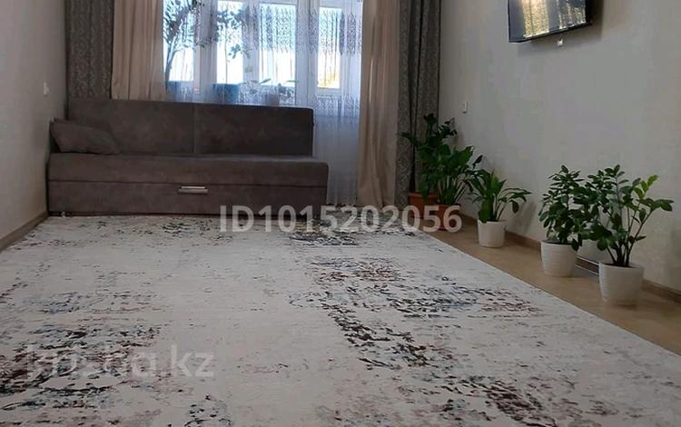 2-комнатная квартира · 45 м² · 5/5 этаж, Абая 106 за 15 млн ₸ в Уральске, мкр Школьник — фото 2