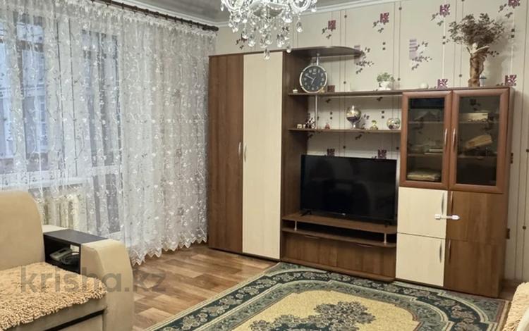 4-комнатная квартира · 76 м² · 10/10 этаж, мкр Юго-Восток, мкр Степной 4 18 за 27 млн ₸ в Караганде, Казыбек би р-н — фото 2