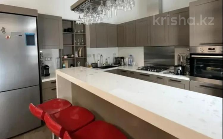 3-комнатная квартира · 110 м² · 1/3 этаж, Аль- Фараби за 1.3 млн ₸ в Алматы, Медеуский р-н — фото 15