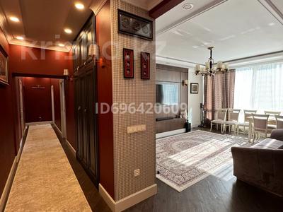 4-комнатная квартира · 150 м² · 5/33 этаж, Аль фараби 9, блок — Аль Фараби Козыбаева за 178 млн ₸ в Алматы