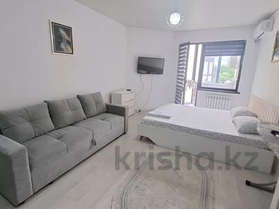 1-комнатная квартира · 32 м² · 8/10 этаж, Тянь-Шанская 7 за 26.5 млн ₸ в Алматы, Медеуский р-н