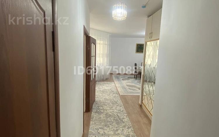 3-комнатная квартира, 79.9 м², 4/7 этаж, г. Туркестан, мкр. Жаңа Қала, ул. 16/2 за 20 млн 〒 — фото 2