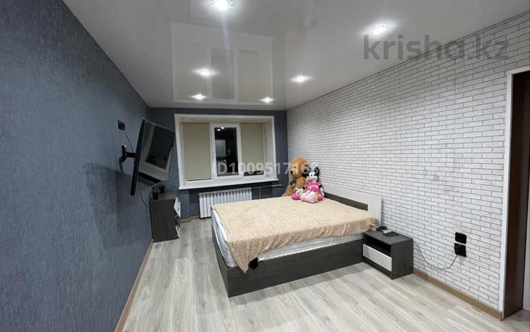 2-комнатная квартира · 65 м² · 5/5 этаж, Бажова 501 — Аэропорт за 150 000 ₸ в Усть-Каменогорске — фото 2