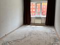 2-комнатная квартира · 60.2 м² · 2/9 этаж, Самал 92 — Остоновка 10 мкрн , напротив Сан Сити за 24.5 млн ₸ в Уральске