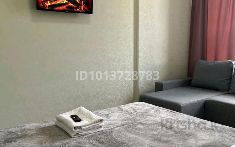 1-комнатная квартира · 45 м² · 15/18 этаж, Санжара Асфендиярова 8 за 15 000 ₸ в Астане, Нура р-н — фото 2