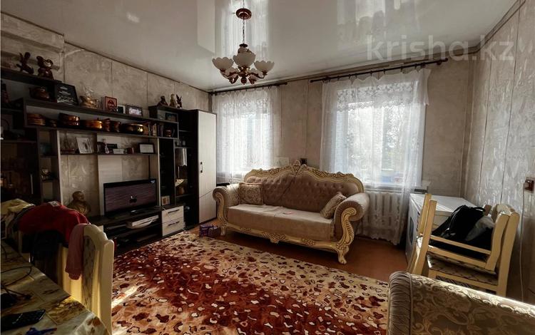 3-бөлмелі пәтер · 63 м² · 3/3 қабат, Майқұдық, Магнитогорская Старого типа — Помощь в ипотеке без подтверждения доходов и без перв взноса, и под залог, бағасы: 15 млн ₸ в Караганде, Алихана Бокейханова р-н — фото 3