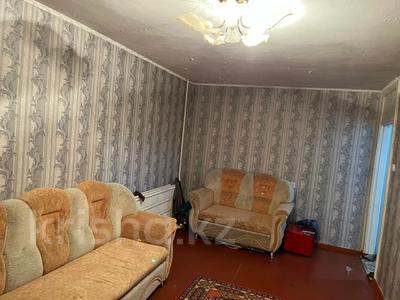 2-комнатная квартира, 43 м², 3/5 этаж, Бозтаева за 13.5 млн 〒 в Семее