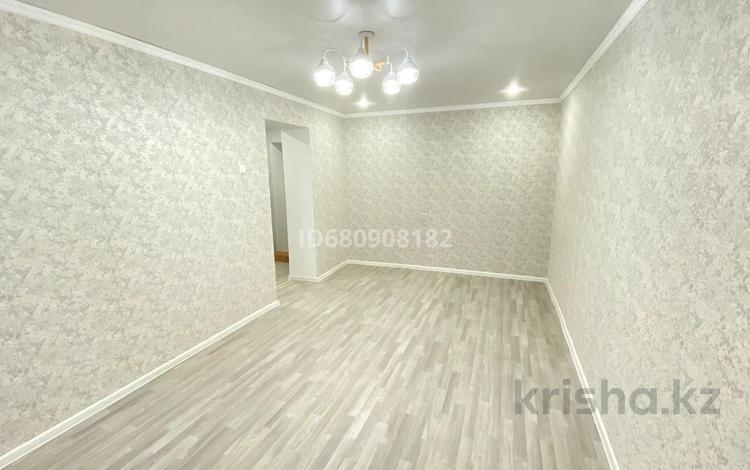 1-комнатная квартира, 32 м², 2/4 этаж, Толебаева 101 за 11 млн 〒 в Талдыкоргане — фото 2