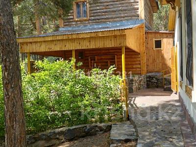 Дом · 4 комнаты · 150 м², Кенесары 1Б за 180 000 ₸ в Бурабае