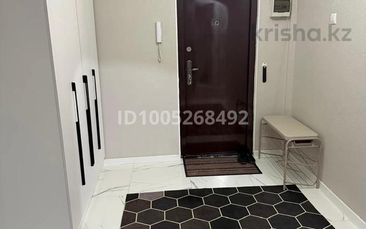2-бөлмелі пәтер · 55 м² · 4 қабат, мкр 8 66 — Алтай, бағасы: 12 000 ₸ в Актобе — фото 2