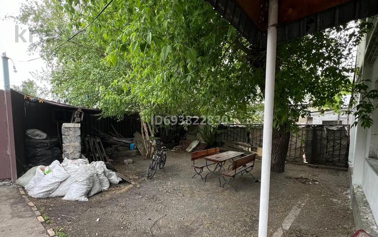 Отдельный дом · 3 комнаты · 74.3 м² · 10 сот., мкр Новый Город, Джалиля 71 — За Таиром за 35 млн 〒 в Караганде, Казыбек би р-н — фото 2