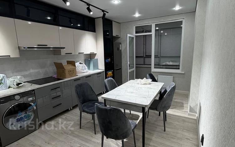 2-комнатная квартира · 74 м² · 8/16 этаж, К. Толеметова 85 за 280 000 ₸ в Шымкенте — фото 3