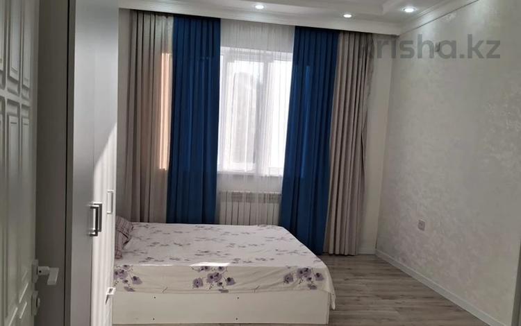 2-комнатная квартира · 65 м² · 1/7 этаж, 19-й мкр, 19 мкрн 10/1 за 210 000 ₸ в Актау — фото 2