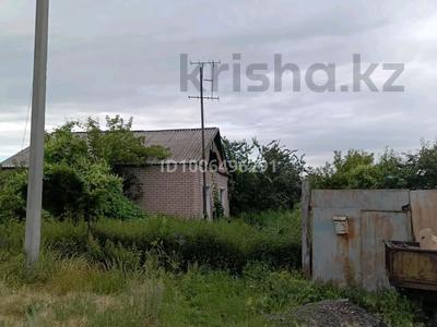 Отдельный дом · 4 комнаты · 100 м² · 10 сот., Заводская 17 — Возле 3 школа за 2.5 млн 〒 в Булаеве