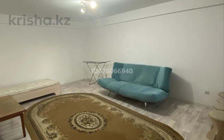 1-комнатная квартира · 44 м² · 12/20 этаж, мкр Юго-Восток, Бауыржан Момышулы за 140 000 ₸ в Караганде, Казыбек би р-н — фото 6